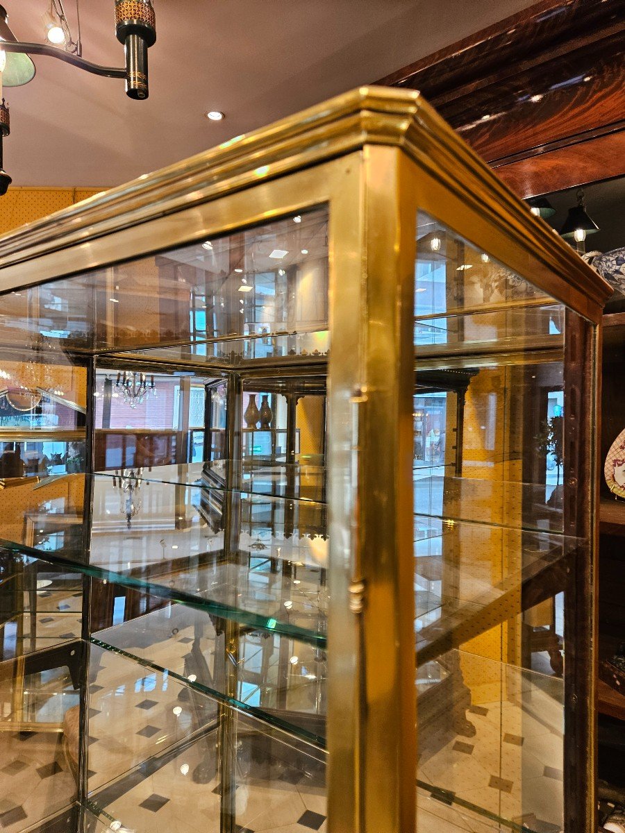 Paire De Vitrines  d'Exposition En Laiton.  Début Du XXème Siècle. -photo-5