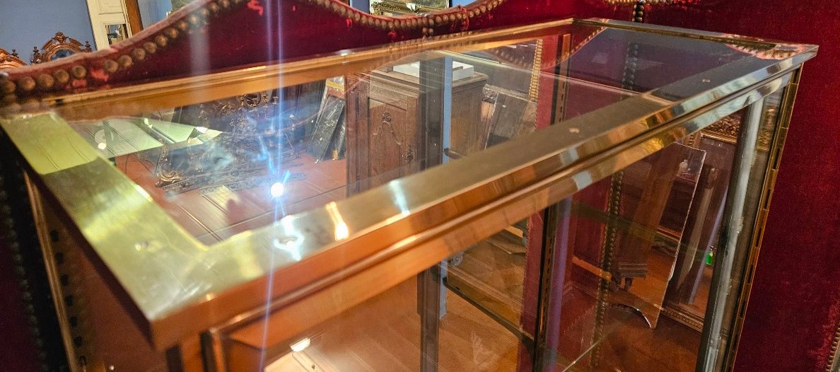 Brass And Glass Display Cabinet.-photo-6