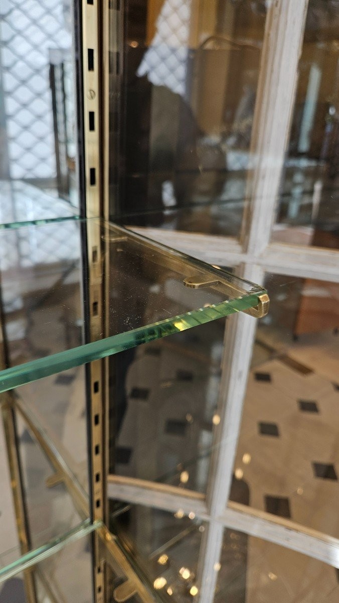 Vitrine De Magasin De Présentation En Bronze et laiton Style Louis XVI -Début Du XXème Siècle. -photo-6