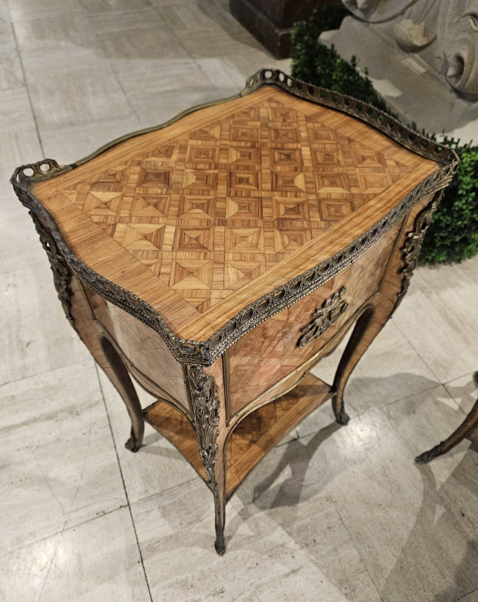 Paire de tables de salon, chevets de style régence époque 1900.-photo-4