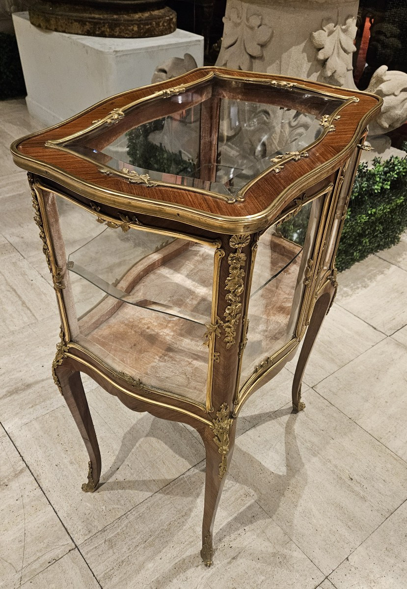 Petite vitrine de salon de style Louis XV Signée Boudet à Paris.-photo-2