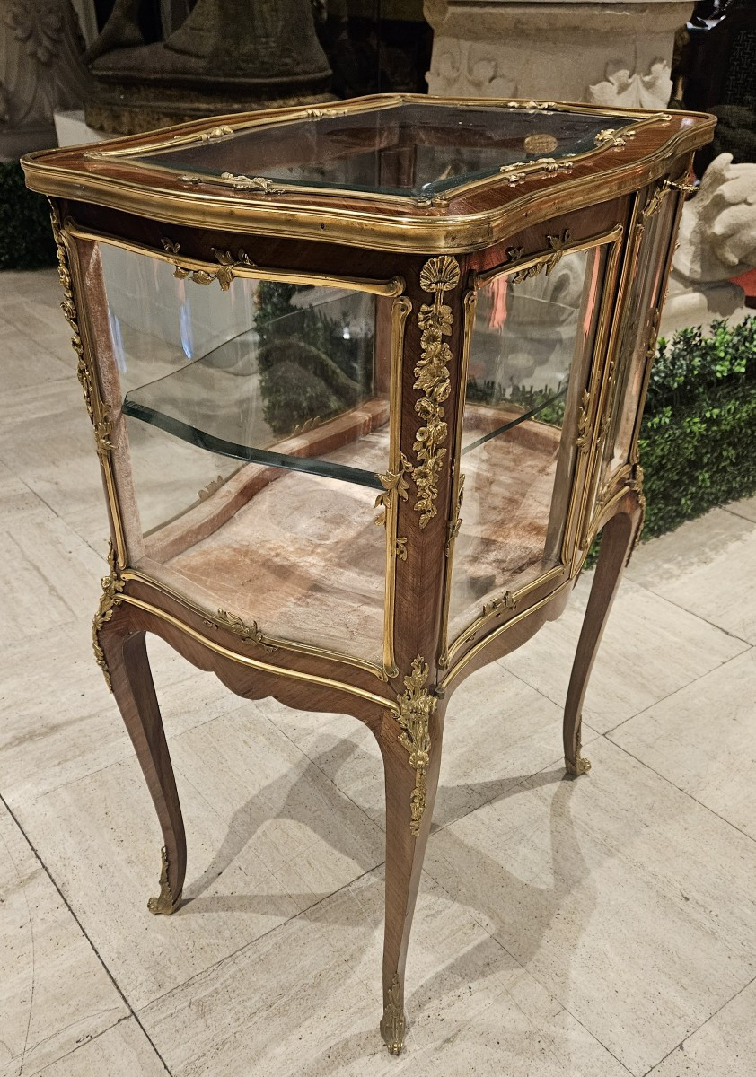 Petite vitrine de salon de style Louis XV Signée Boudet à Paris.-photo-3