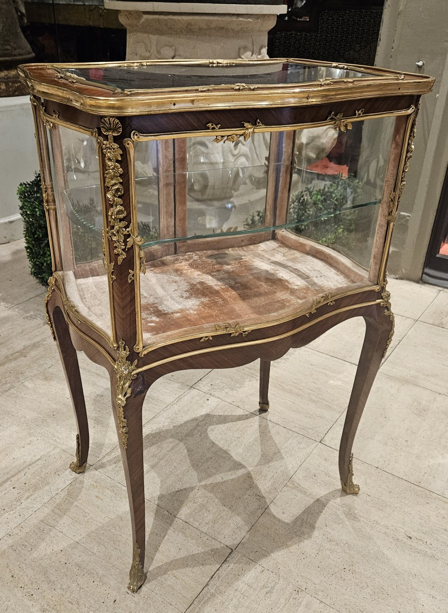 Petite vitrine de salon de style Louis XV Signée Boudet à Paris.-photo-4