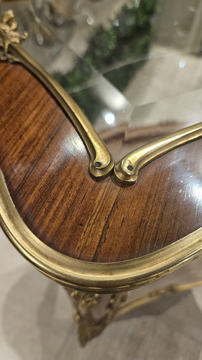 Petite vitrine de salon de style Louis XV Signée Boudet à Paris.-photo-4