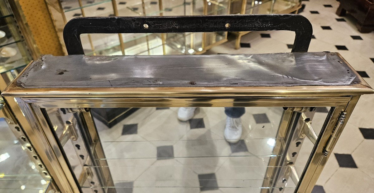 Petite vitrine murale en laiton début du XX° siècle.-photo-3