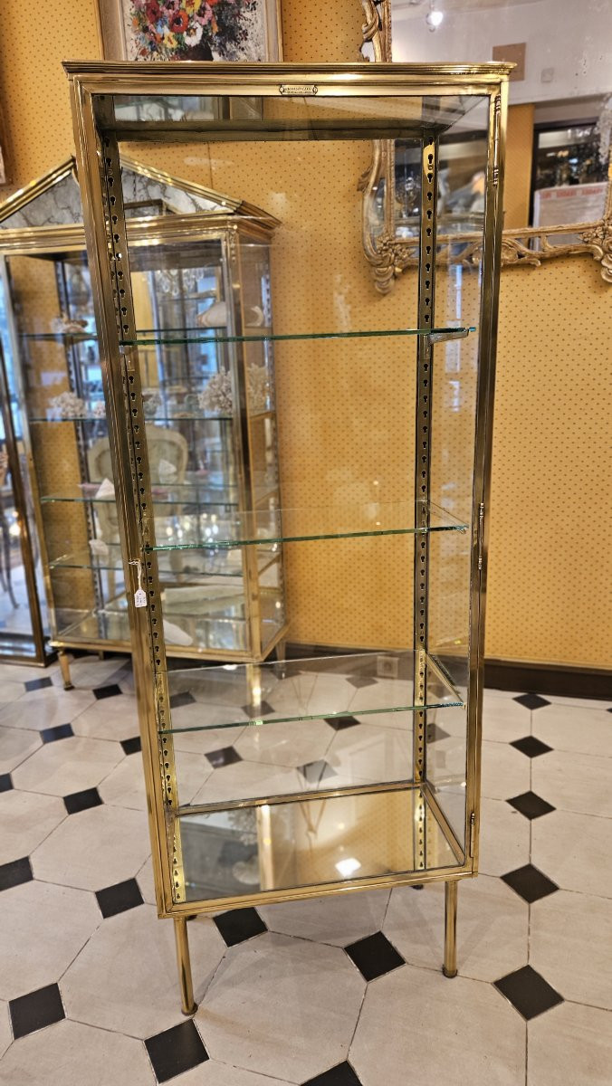 Vitrine en laiton toutes faces ouvrant par une porte à Gauche début XX° siècle-photo-3