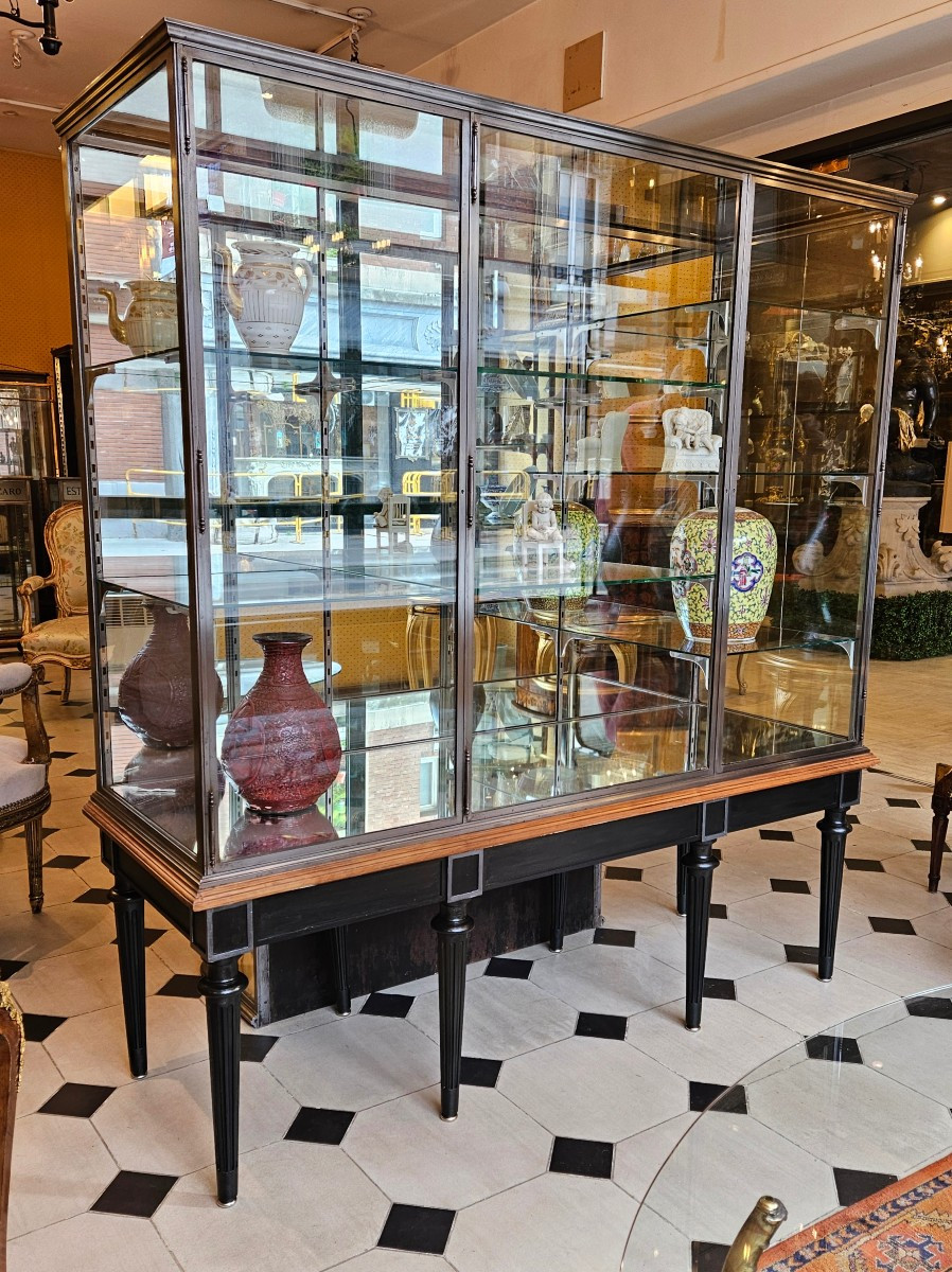 Grande Vitrine De Présentation  en acier poli.Fin du XIX°Siècle-photo-2
