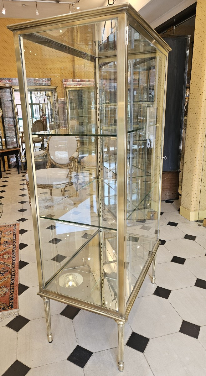 Elegant Brass And Bronze Display Case Circa 1900.-photo-1