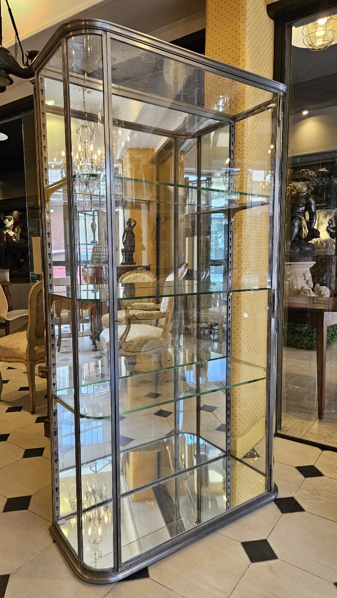 Ancienne Vitrine de magasin en acier poli début xx° siècle.