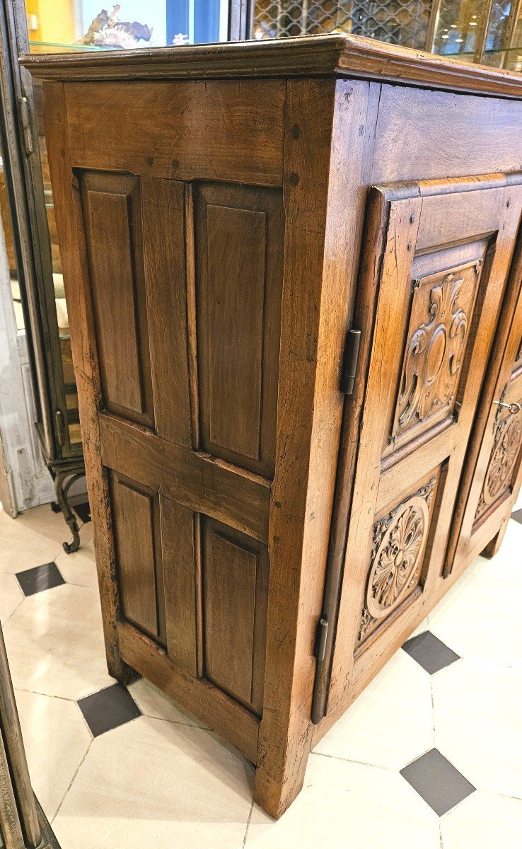 Small Walnut Sideboard From The Early 18th Century.-photo-6