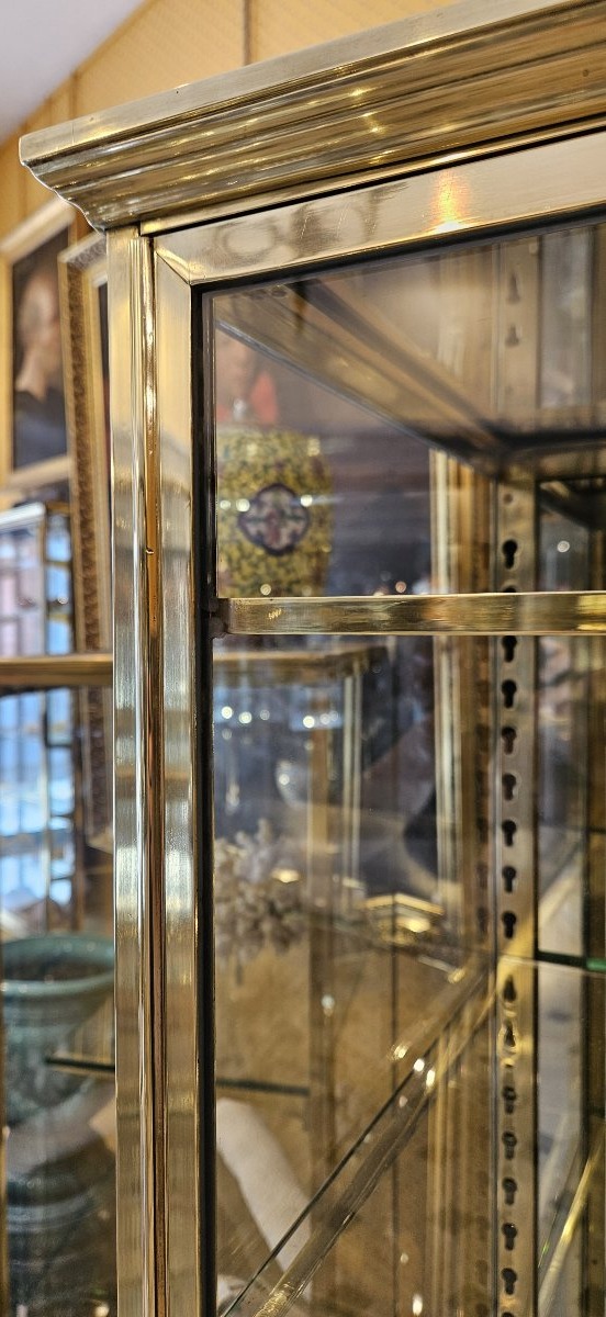 SIEGEL : Grande vitrine d’exposition en laiton et bronze. Epoque 1900.-photo-2