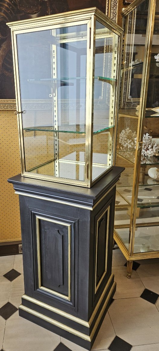 Freestanding Brass  Display Case On A Painted Wooden Base – Early 19th Century.-photo-2
