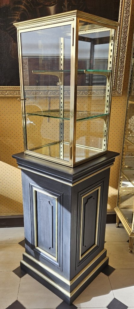 Freestanding Brass  Display Case On A Painted Wooden Base – Early 19th Century.-photo-7