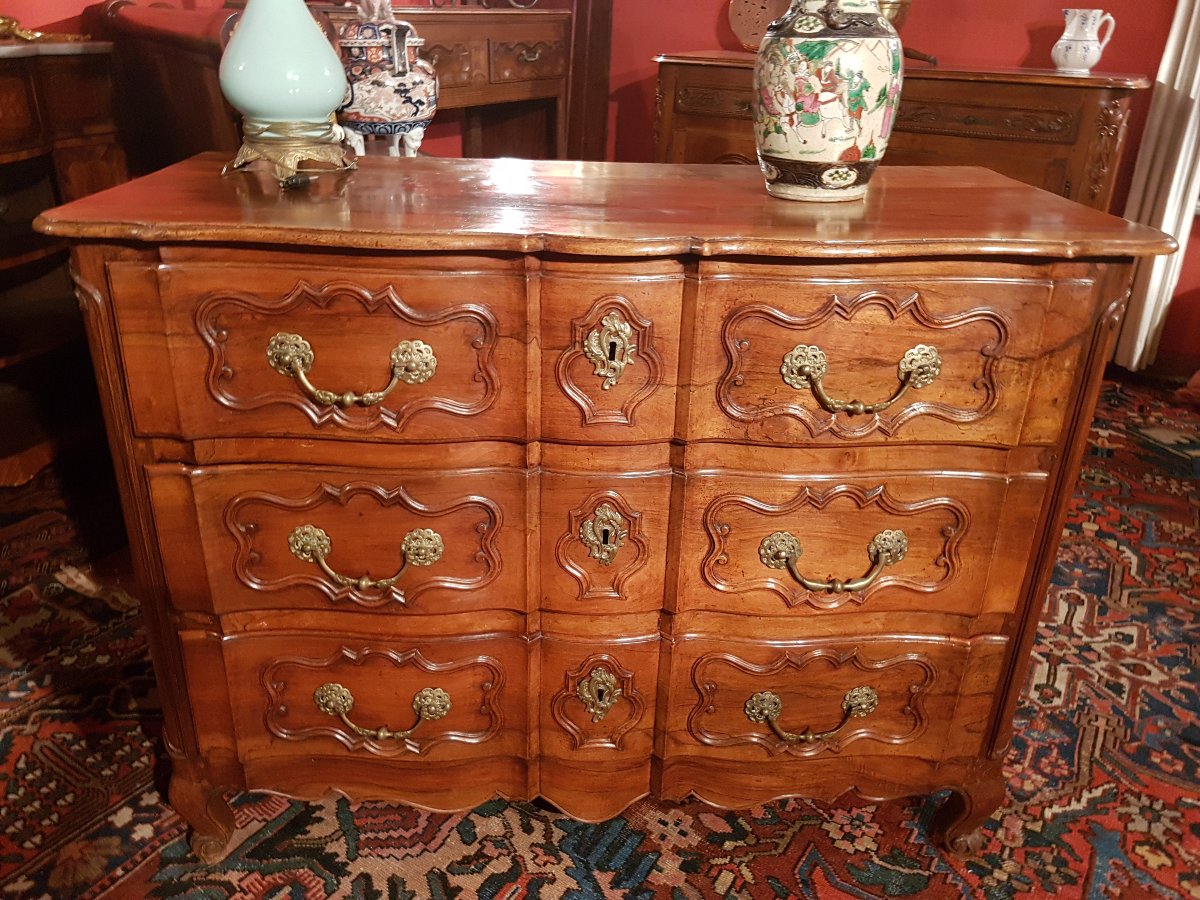 Louis XV-era Chest Of Drawers In The -photo-2