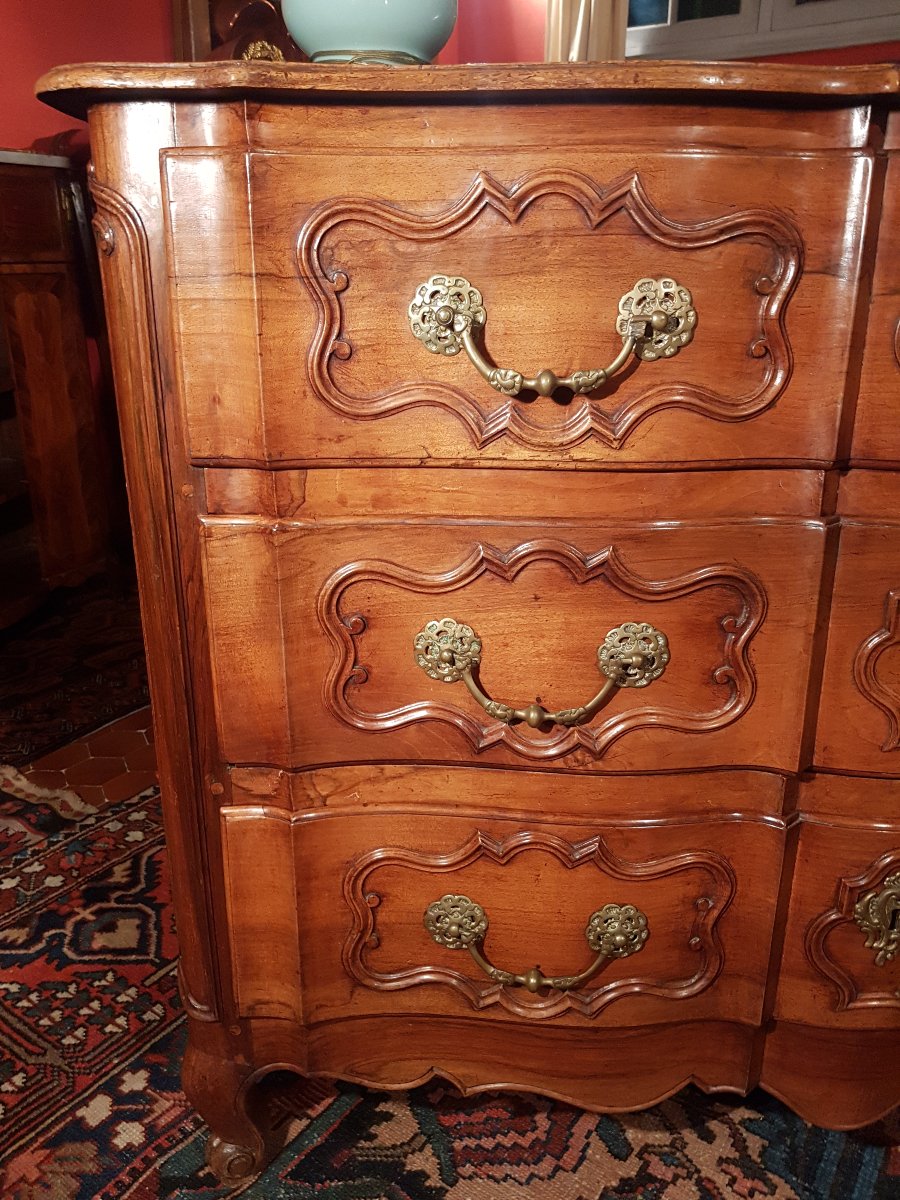 Louis XV-era Chest Of Drawers In The -photo-3