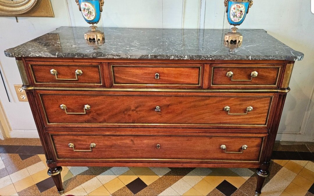 Commode d'époque Louis XVI En Acajou.-photo-2