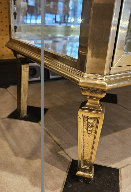 Paire de vitrines en laiton et bronze du début du XX° Siècle. Maison Muller -Domange.-photo-2