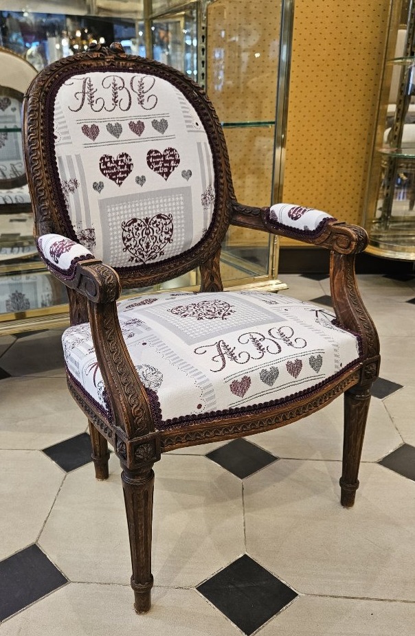 Fauteuil d'Enfant De Style Louis XVI. Fin XIXème Siècle.