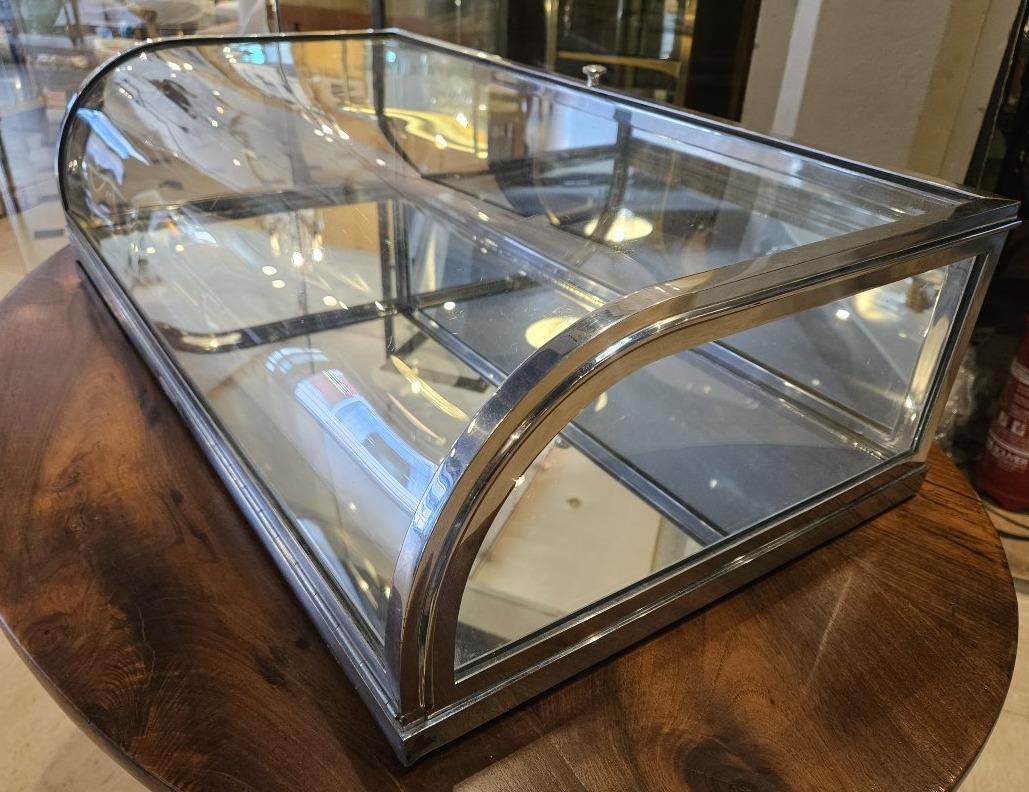 Countertop Display Cabinet With A Curved Hinged Door Made Of Chrome-plated Brass.-photo-2