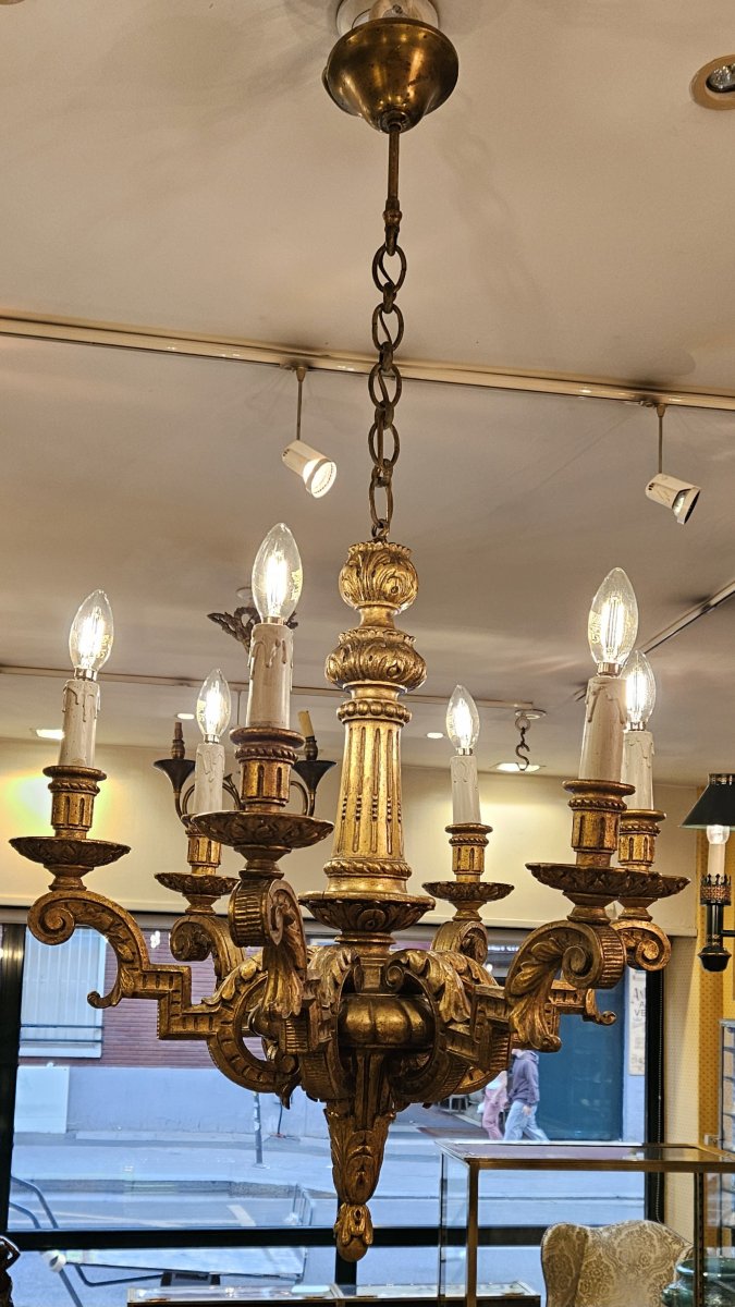 Lustre en bois doré XIX ° siècle. 
