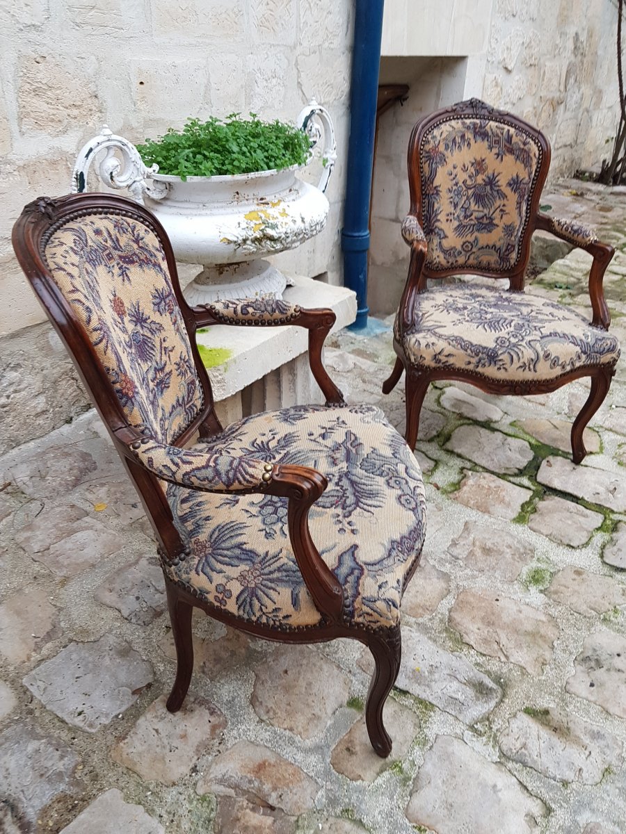 Two Cabriolet Chairs  XVIII° Century.-photo-3