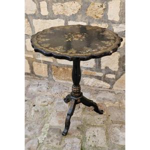 Tilting Pedestal Table From The Napoleon III Period. 