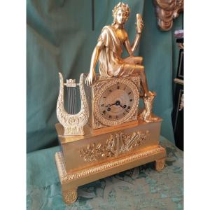 Pendule En Bronze Doré : Apollon Dieu De La Musique.