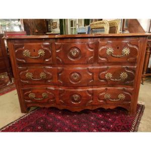 Commode D’époque Régence En Noyer.