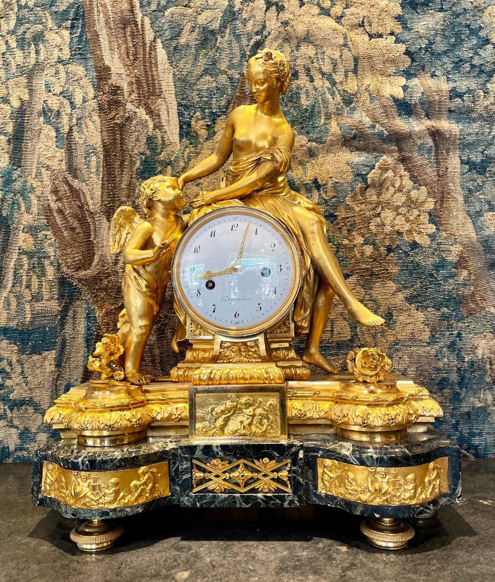 Imposante Pendule En Bronze Doré Louis XVI