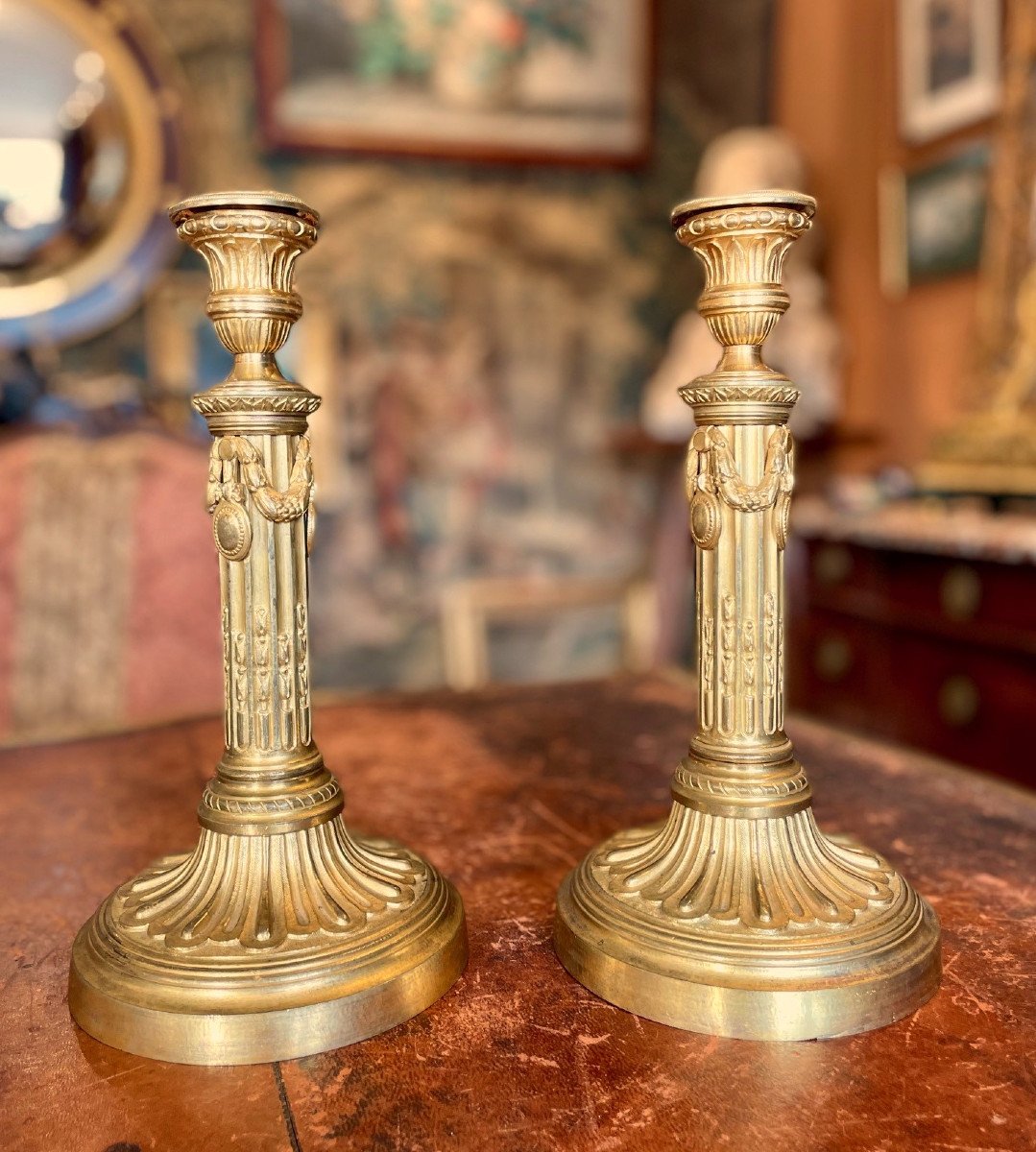 Rare Pair Of Candlesticks In Gilt Bronze 18th Century