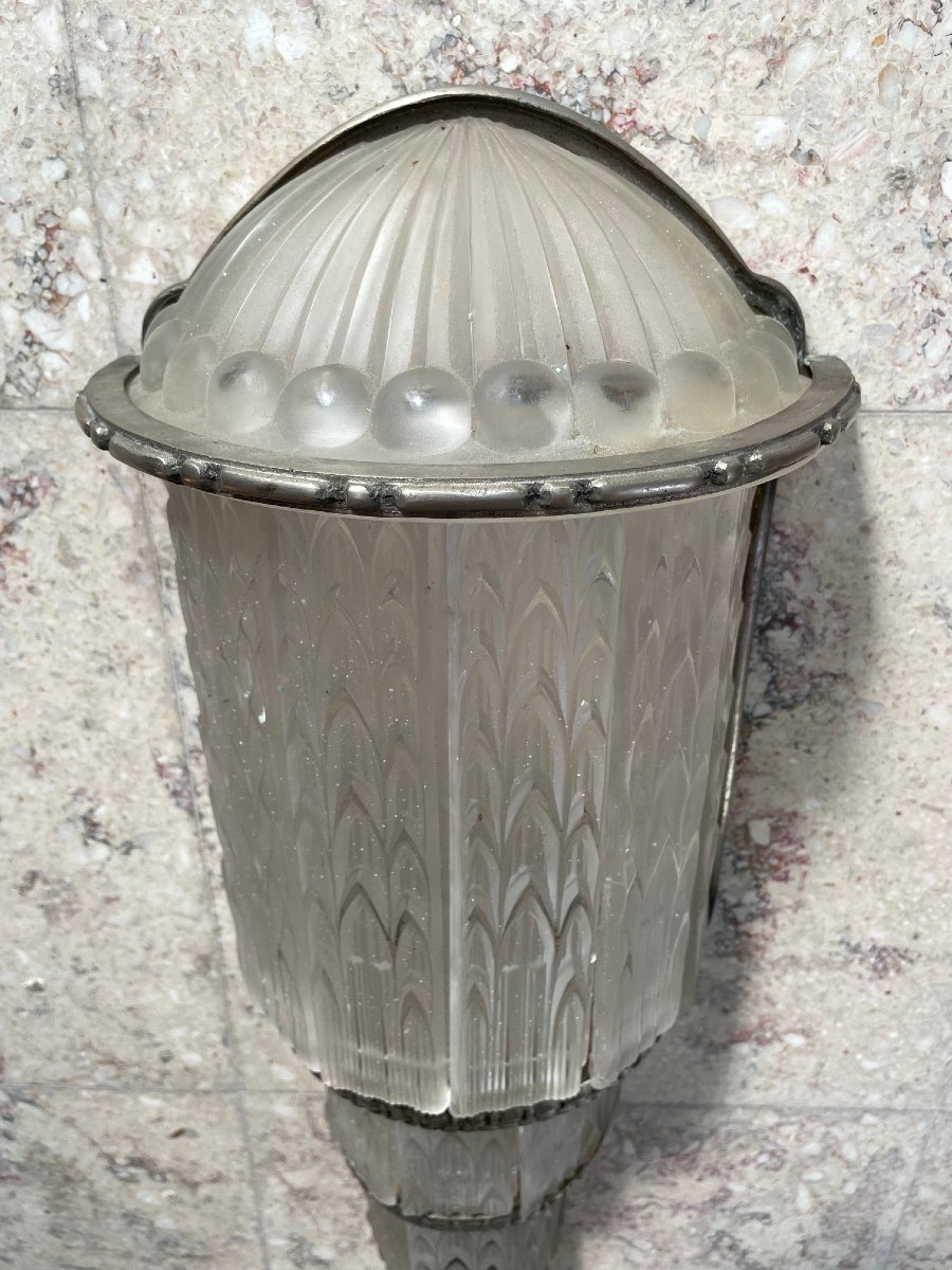 Large Pair Of Art Deco Glass And Bronze Wall Lights-photo-2