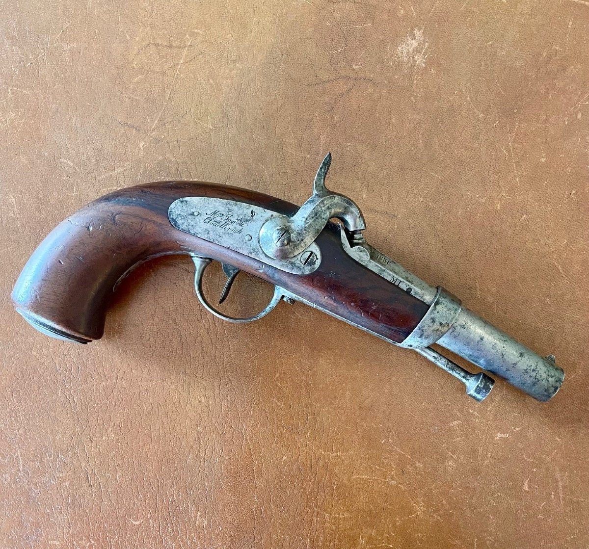 Pistolet d'officier de gendarmerie 1836-photo-2