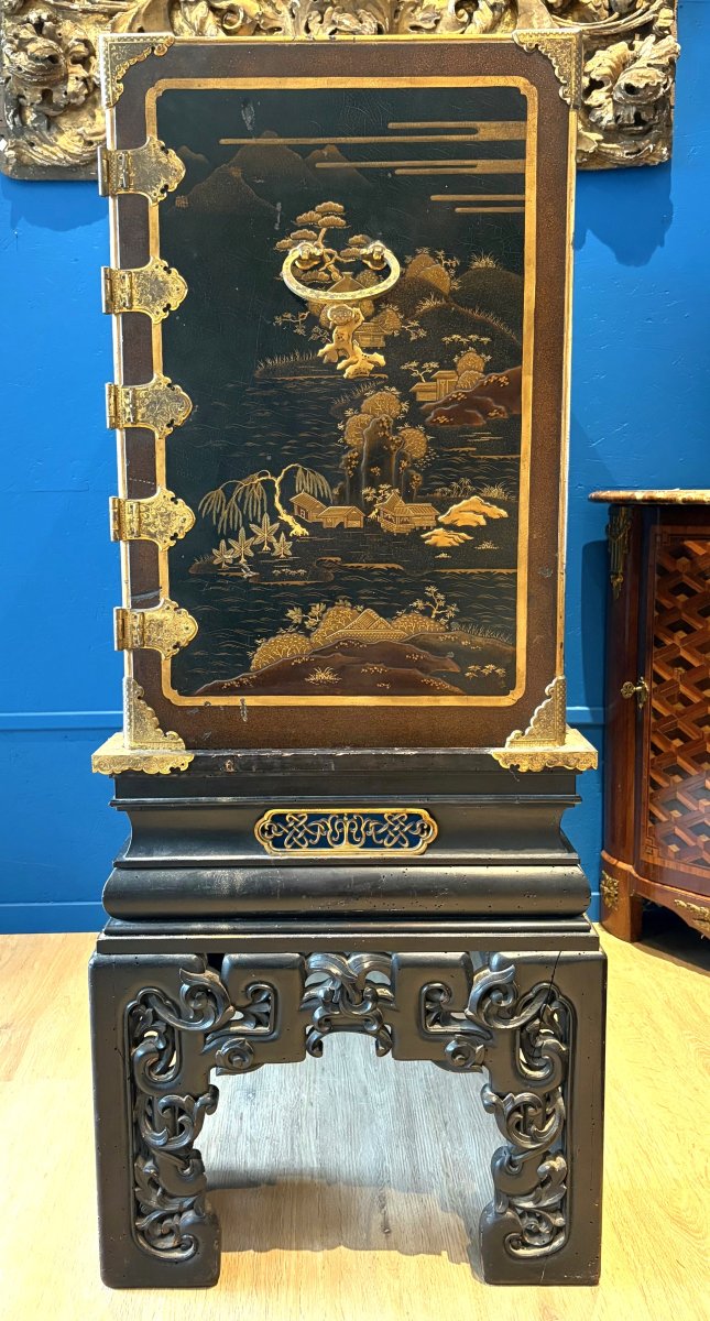 Japanese Lacquer Cabinet -photo-3