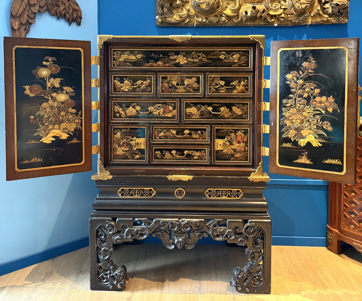 Japanese Lacquer Cabinet 