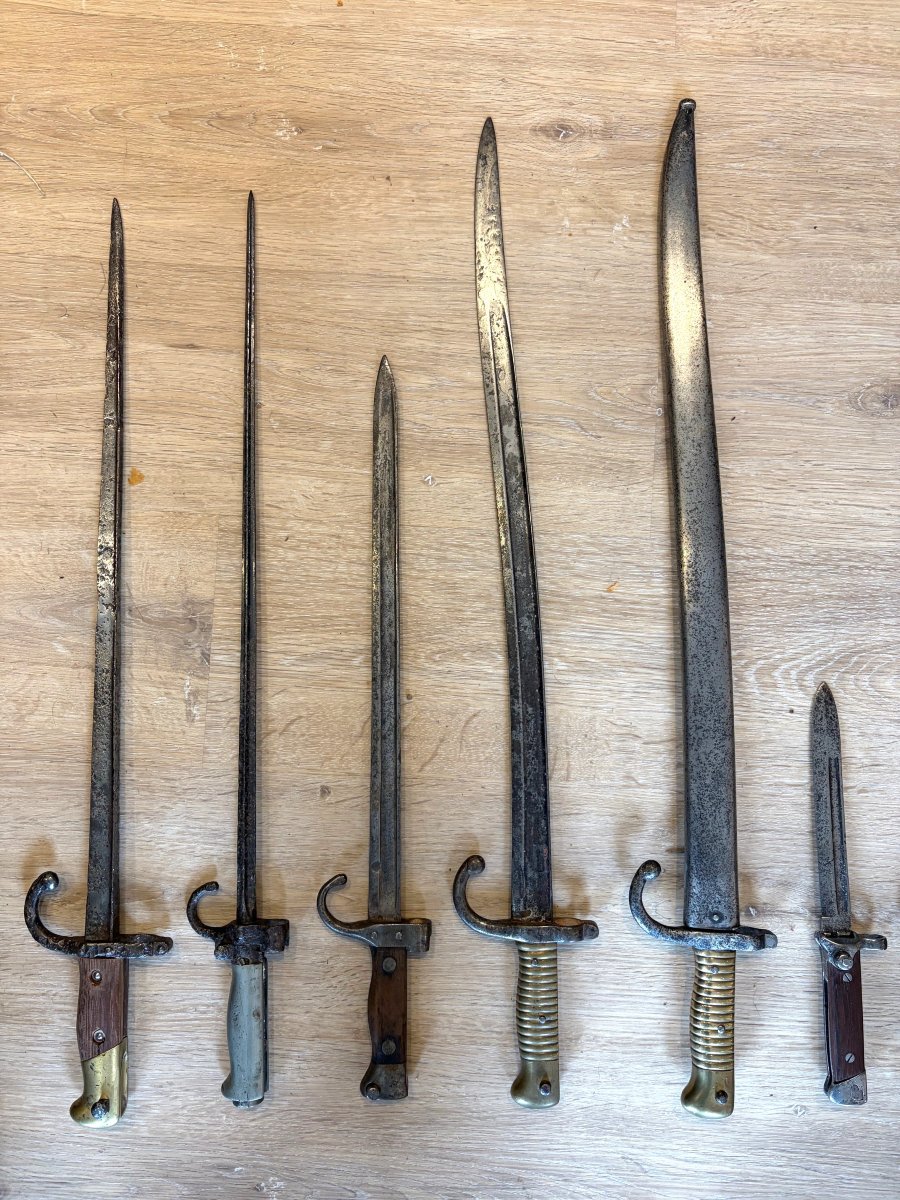 Set Of 9 Antique Bayonets-photo-3