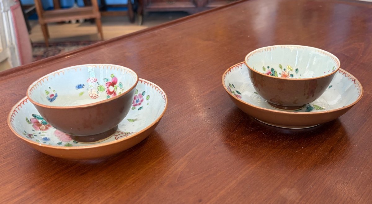 Pair Of 18th-century Chinese Bowls And Their Saucers