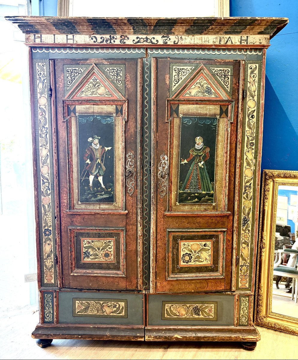 Rara Tyrolean Armoire, 18eme Century