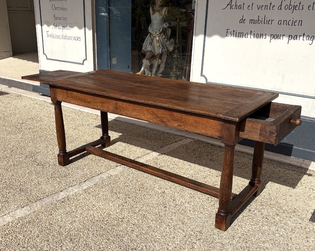 17th-century Oak Table