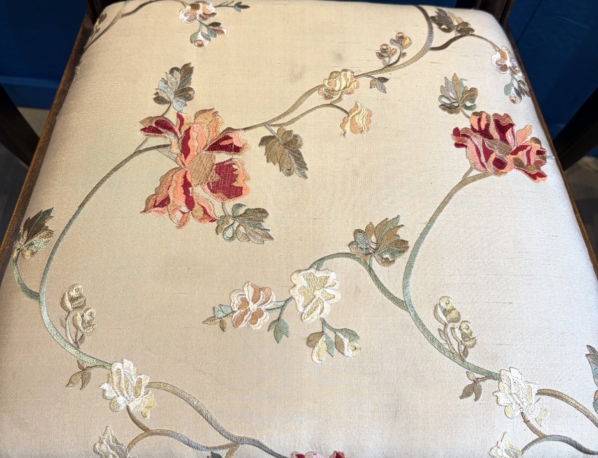 Four Japanese-style Chairs With Embroidered Silk Upholstery-photo-1