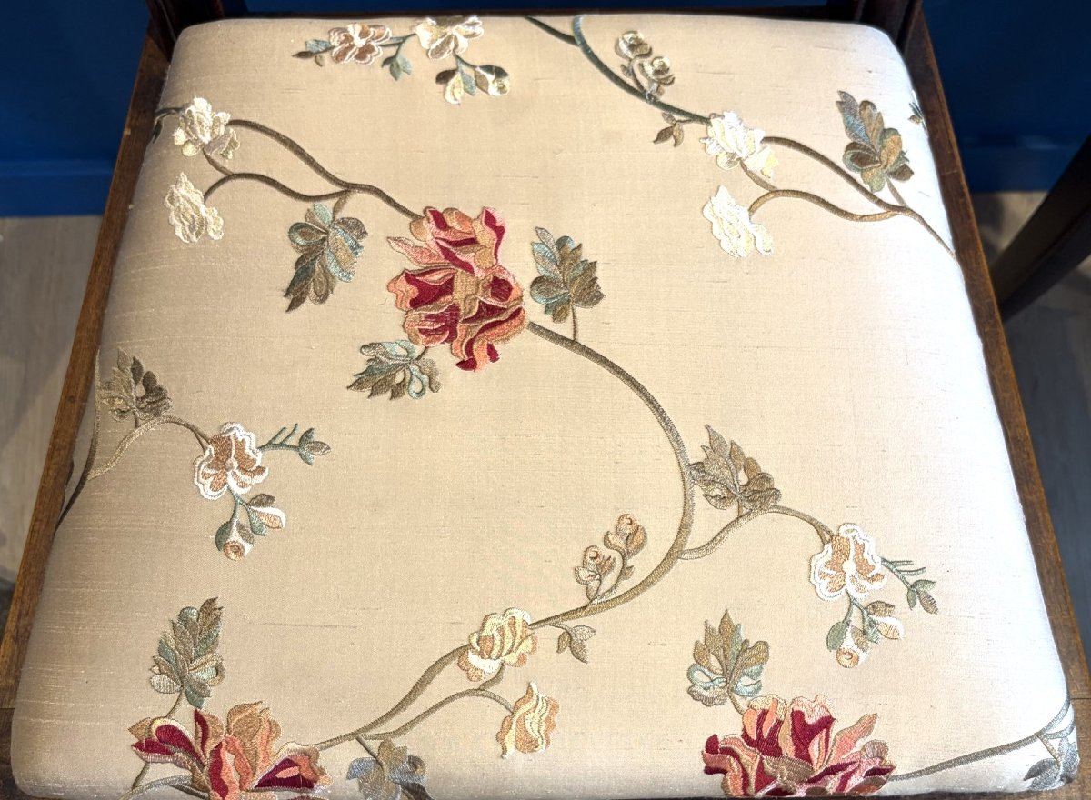 Four Japanese-style Chairs With Embroidered Silk Upholstery-photo-2