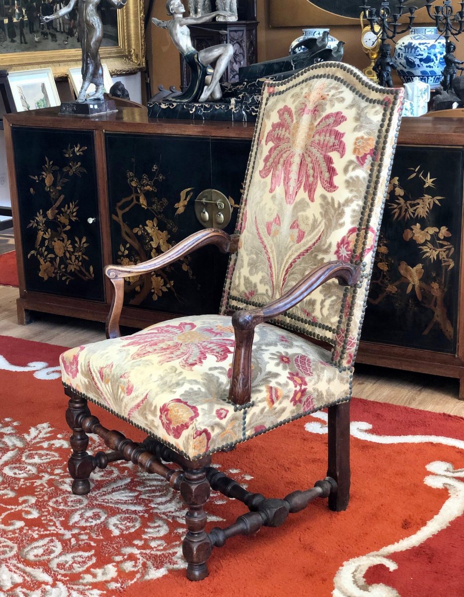 Louis XIV Period Armchair In Walnut-photo-3