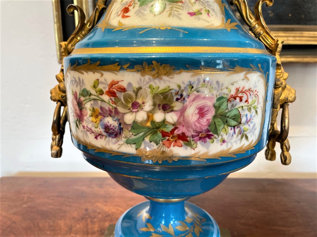 Pair Of Important Napoleon III Porcelain Lamps-photo-5