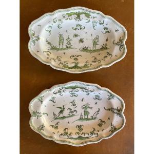 Paire de plats en faience de Moustiers 18eme siècle
