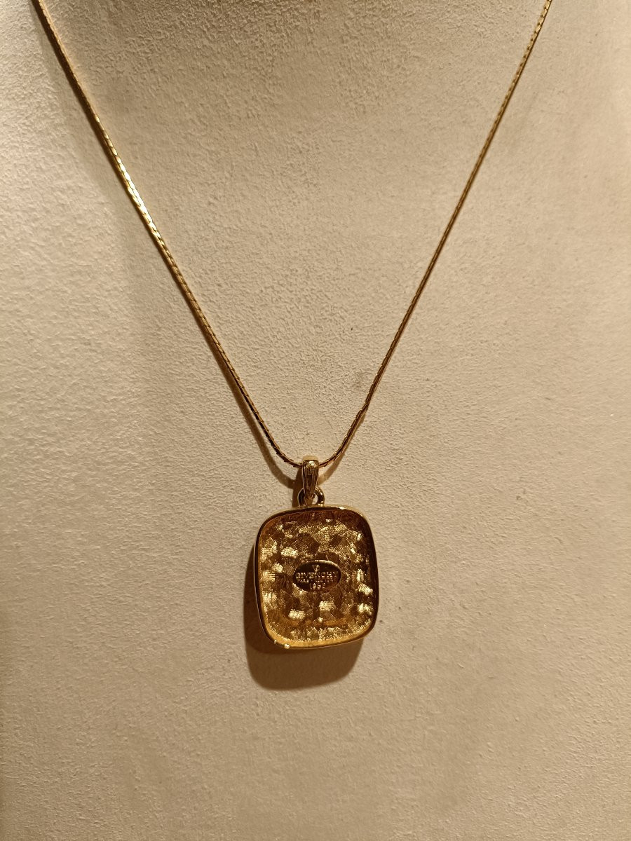 Givenchy - Chain And Medallion -photo-2