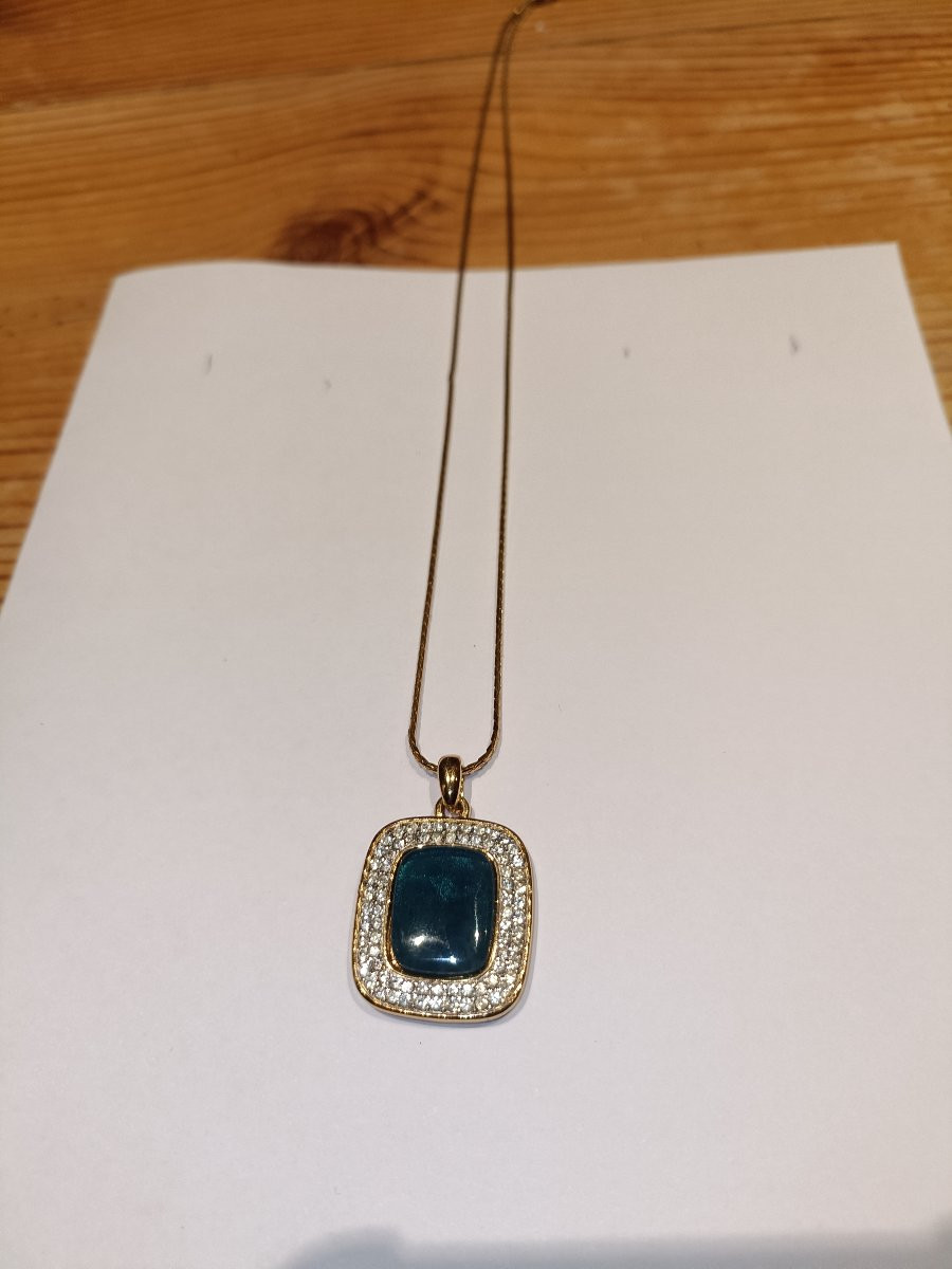 Givenchy - Chain And Medallion -photo-3