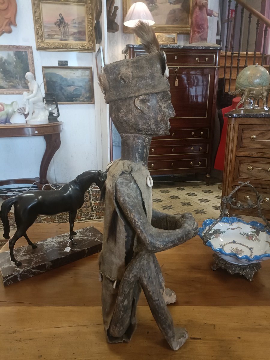 Afrique de l'Ouest? Statue d'homme-photo-2