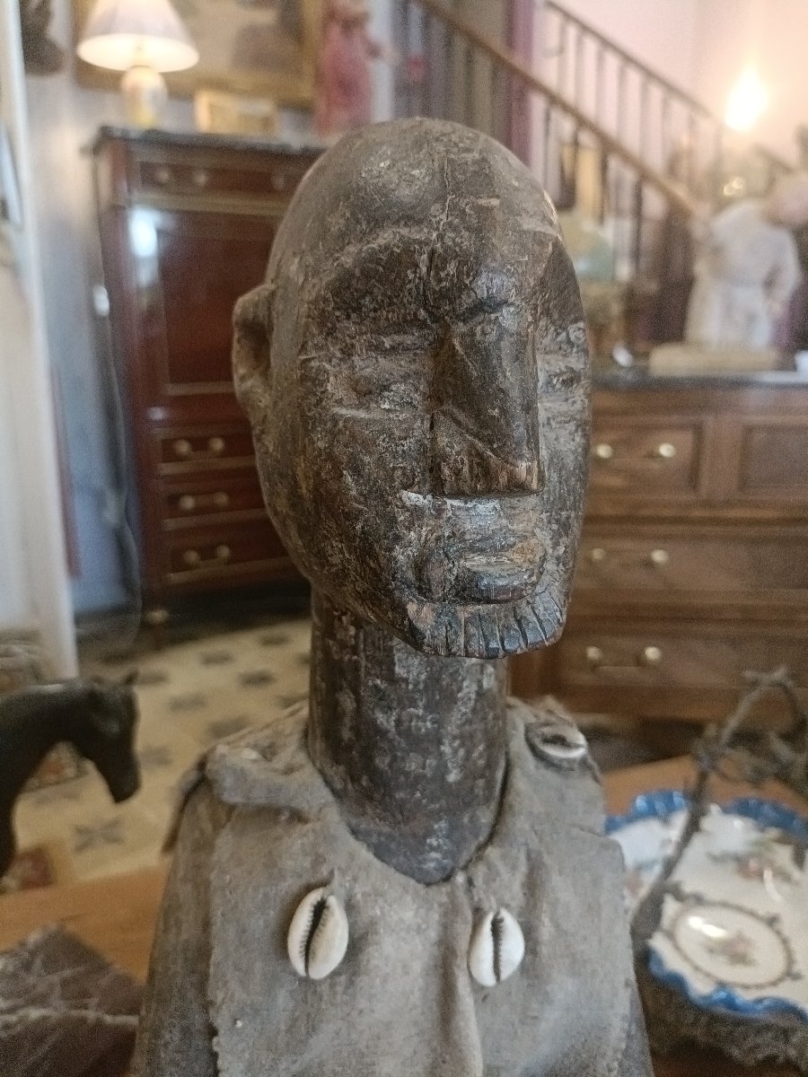 Afrique de l'Ouest? Statue d'homme-photo-5
