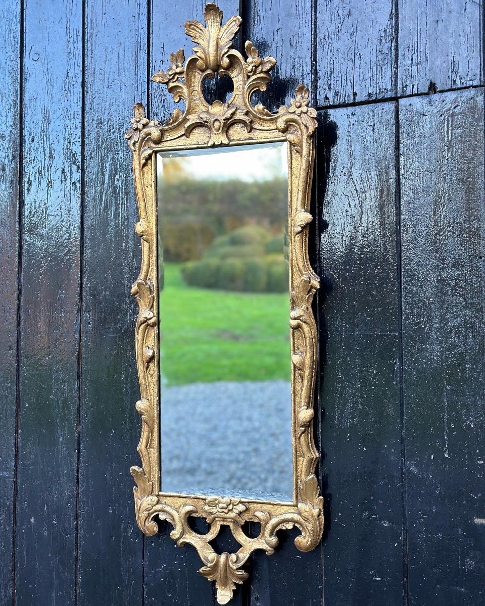 Miroir En Bois Sculpté Et Doré, Fin XVIIIéme Siècle 