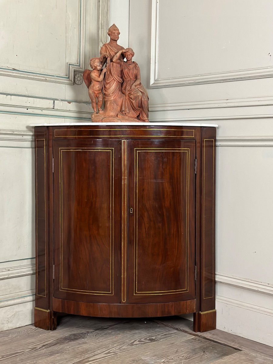 Corner Mahogany And White Carrara Marble, Circa 1800