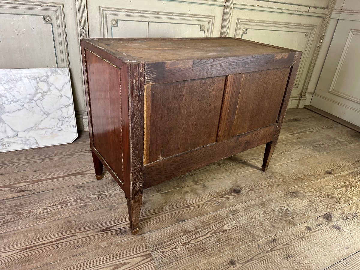 Commode Louis XVI En Acajou Et Perlés De Laiton, Marbre Arabescato, XVIIIème Siècle -photo-4